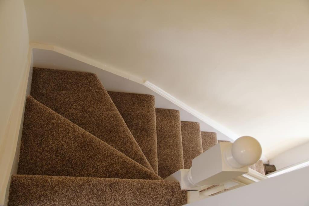 Gorgeous Cozy With A Heritage Feel, Walks, Pubs & Wood Burner *