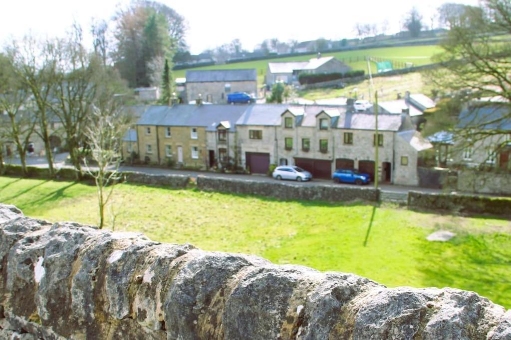 Vakantiehuis Gorgeous Cozy With A Heritage Feel, Walks, Pubs & Wood Burner