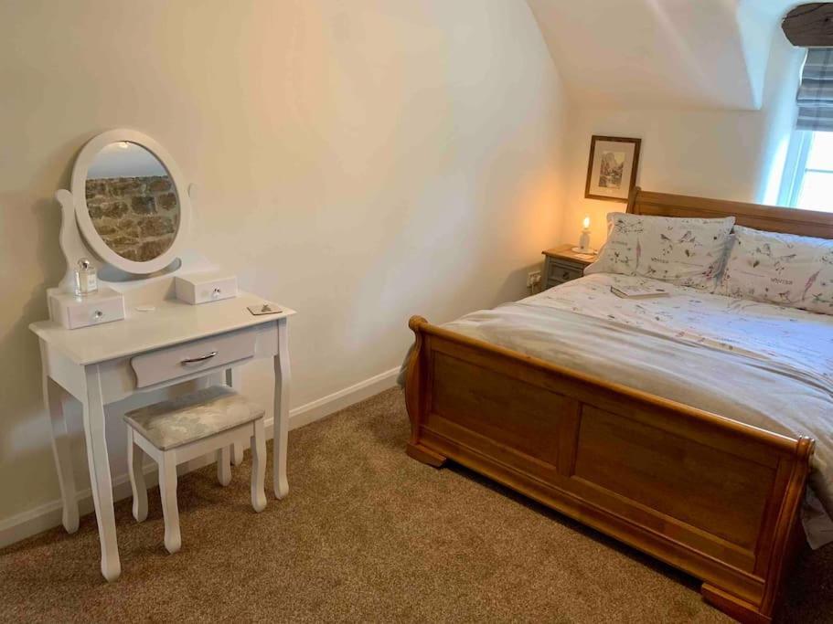 Gorgeous Cozy With A Heritage Feel, Walks, Pubs & Wood Burner Tideswell