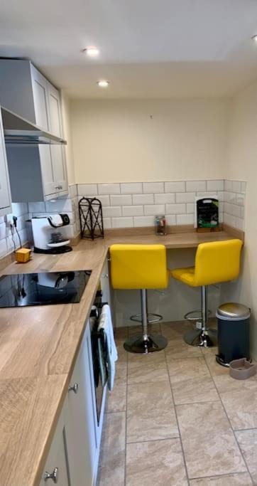 Vakantiehuis Gorgeous Cozy With A Heritage Feel, Walks, Pubs & Wood Burner
