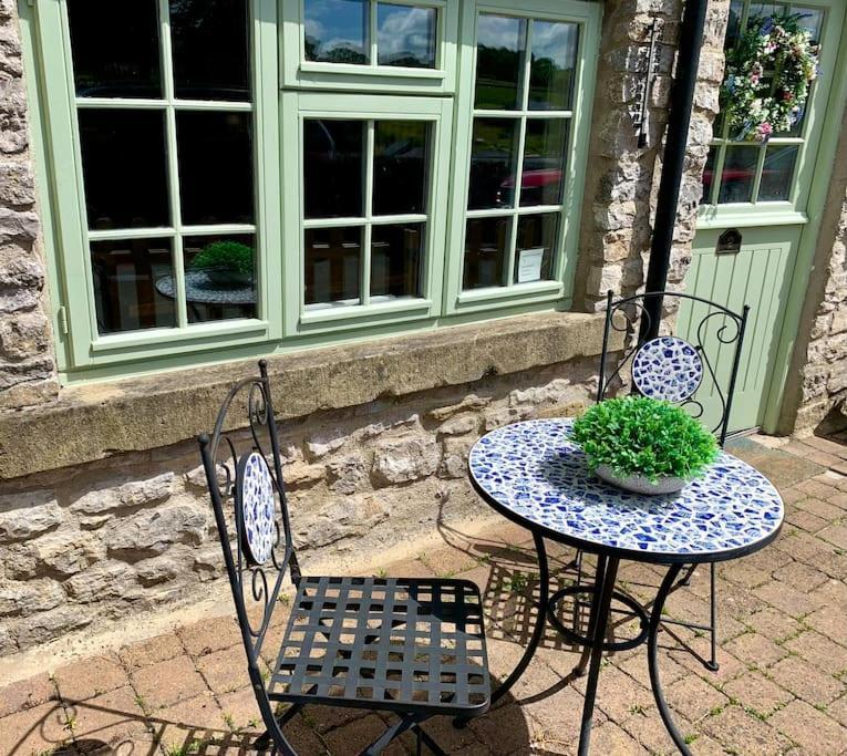 Vakantiehuis Gorgeous Cozy With A Heritage Feel, Walks, Pubs & Wood Burner