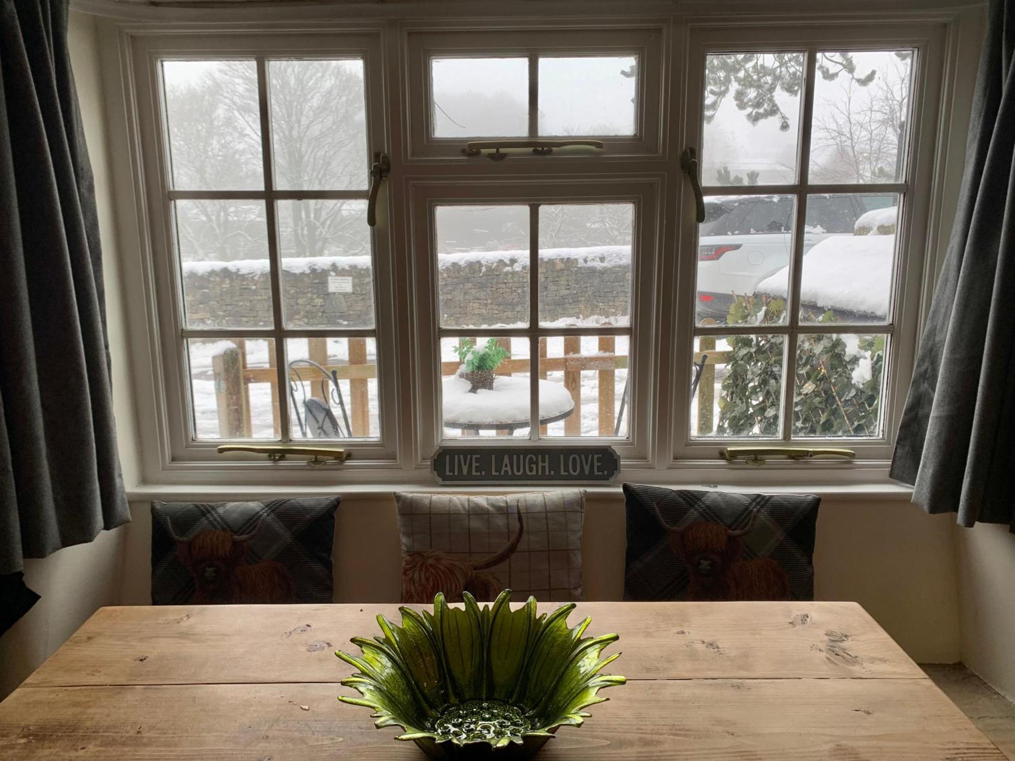 Vakantiehuis Gorgeous Cozy With A Heritage Feel, Walks, Pubs & Wood Burner